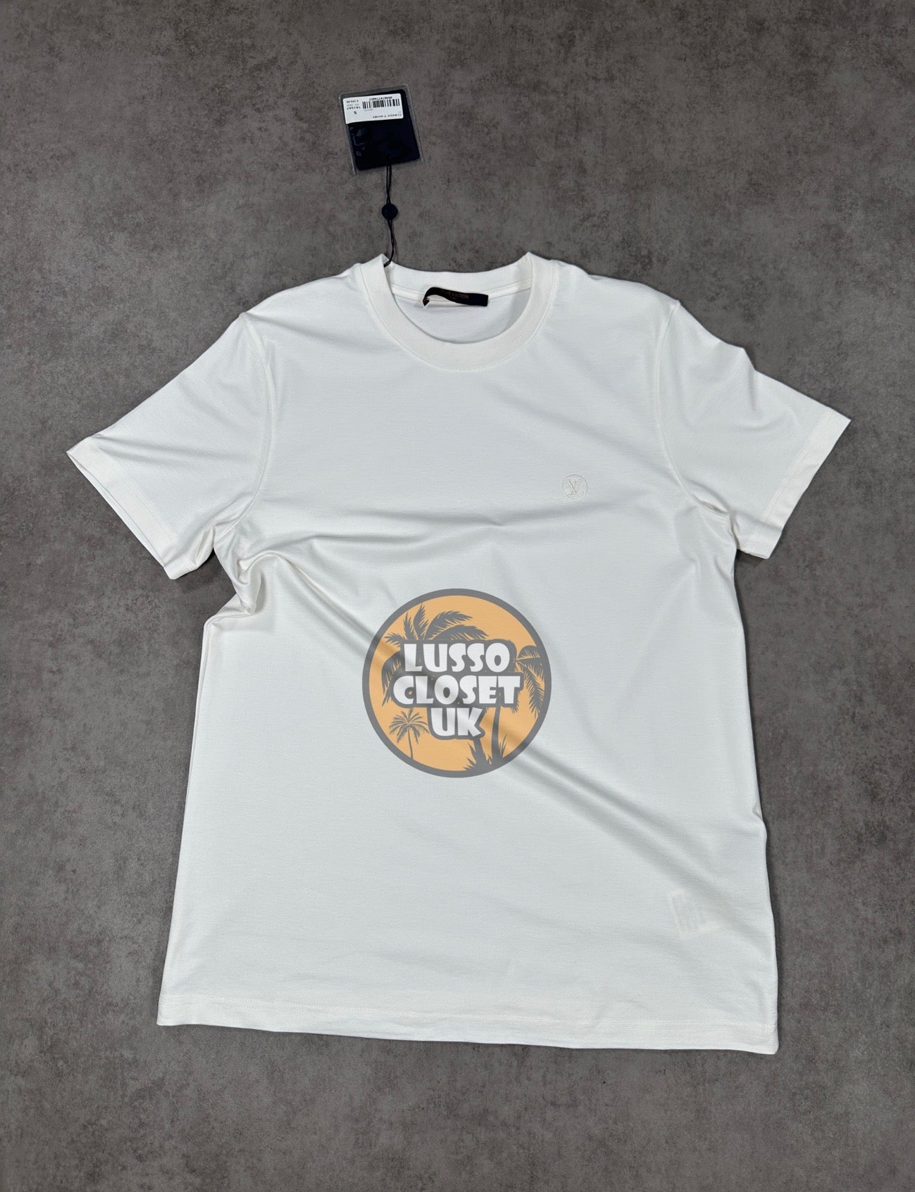Lou - White Circle Badge T Shirt