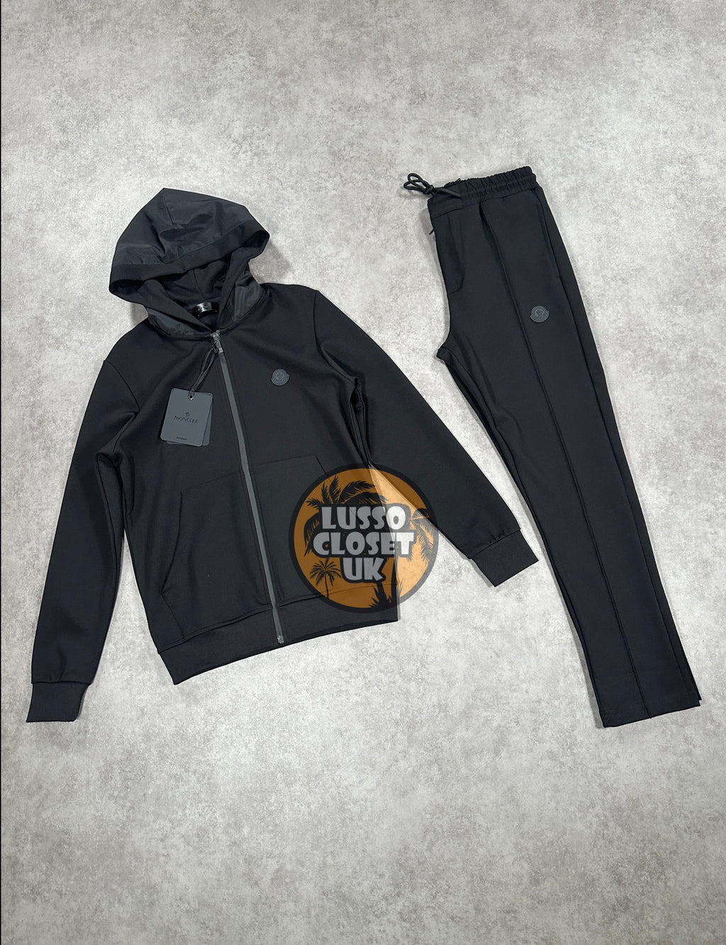 Mon - Black Black Badge Tracksuit