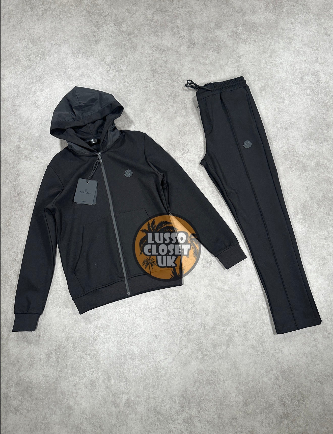 Mon - Black Black Badge Tracksuit