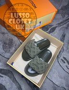 Lou - Green Pillow Sliders