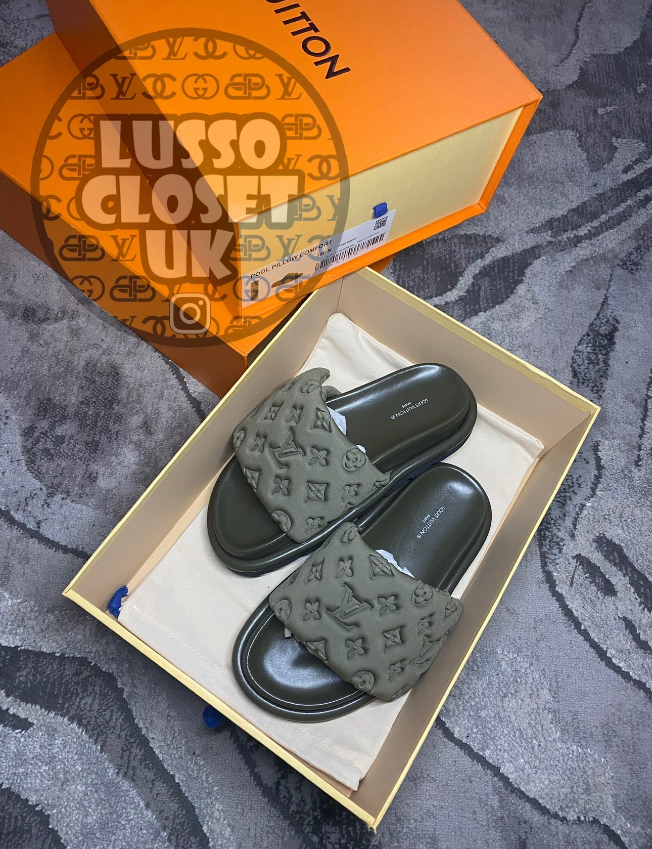 Lou - Green Pillow Sliders