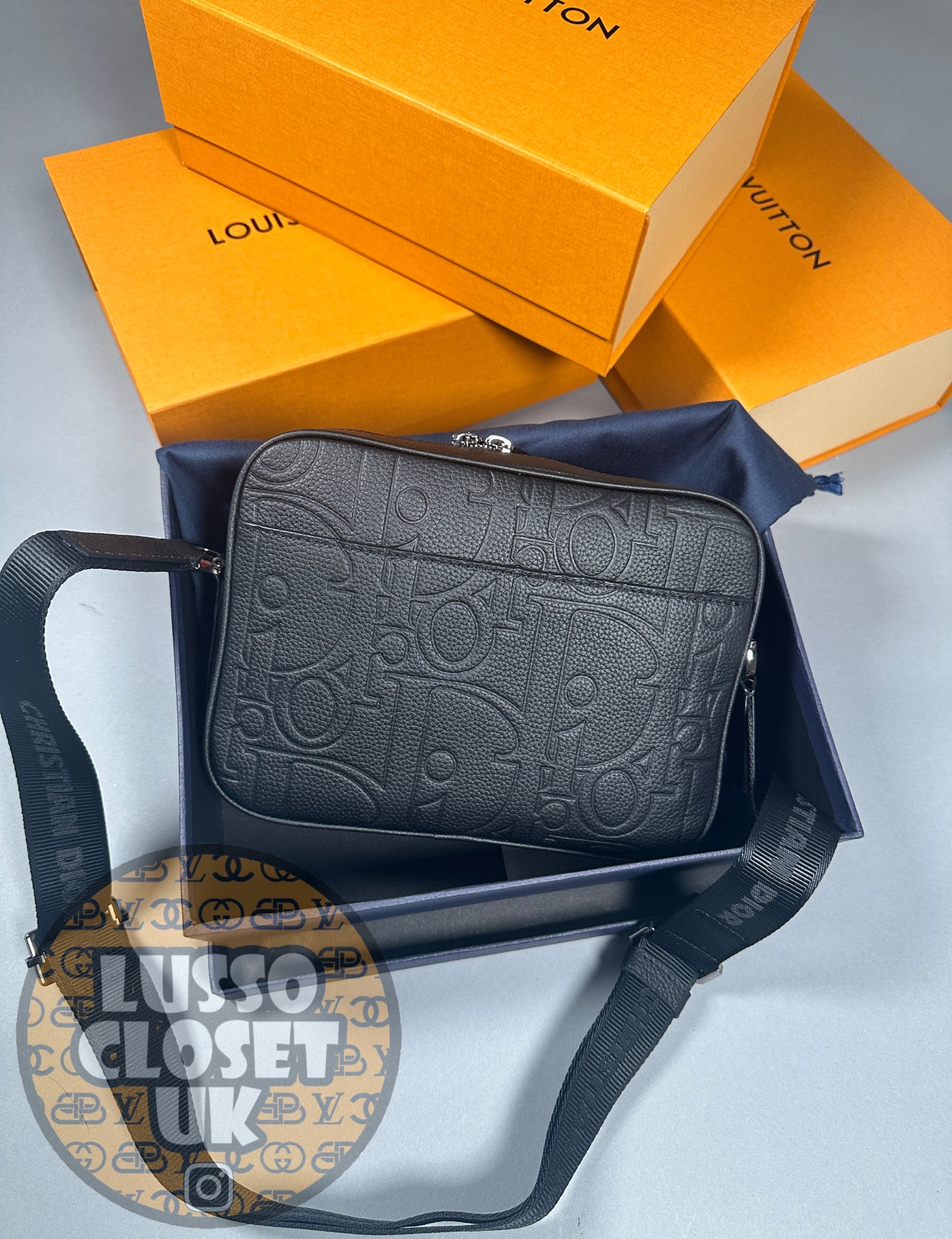 Dio - Black Embossed Messenger