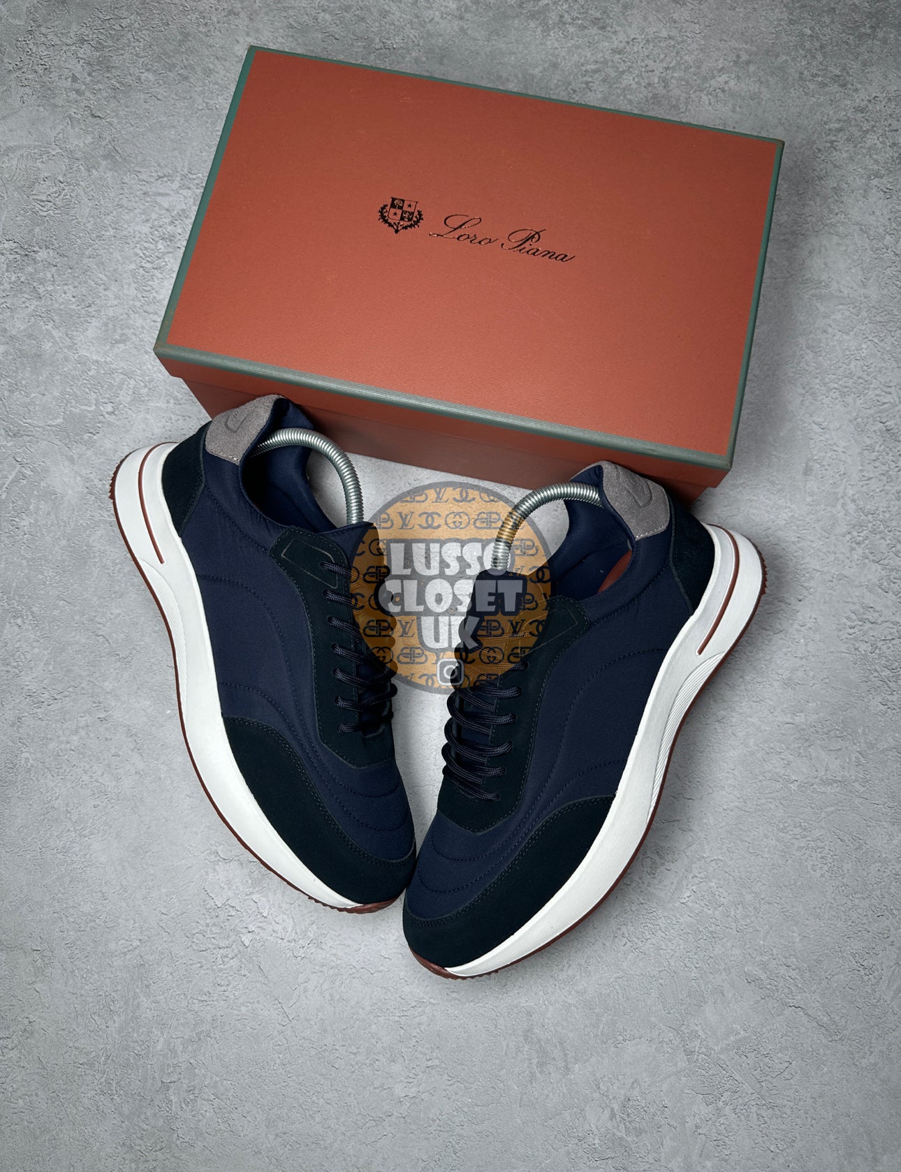 LP - Navy Trainers