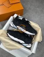 Lou - Tactics Black/White Trainers