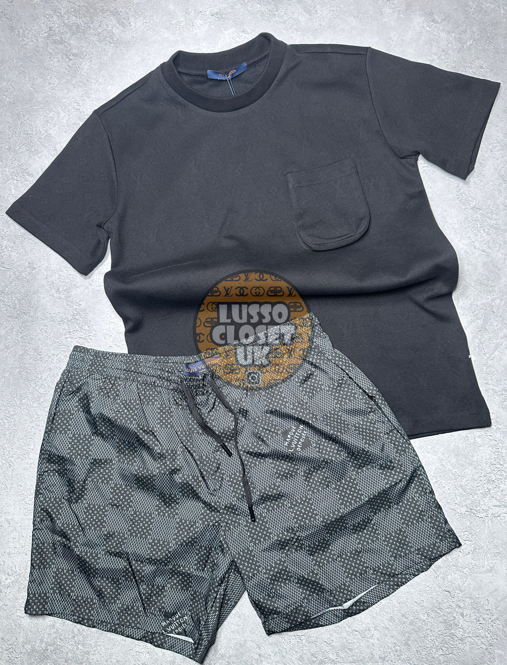 Lou - Black Pocket T Shirt