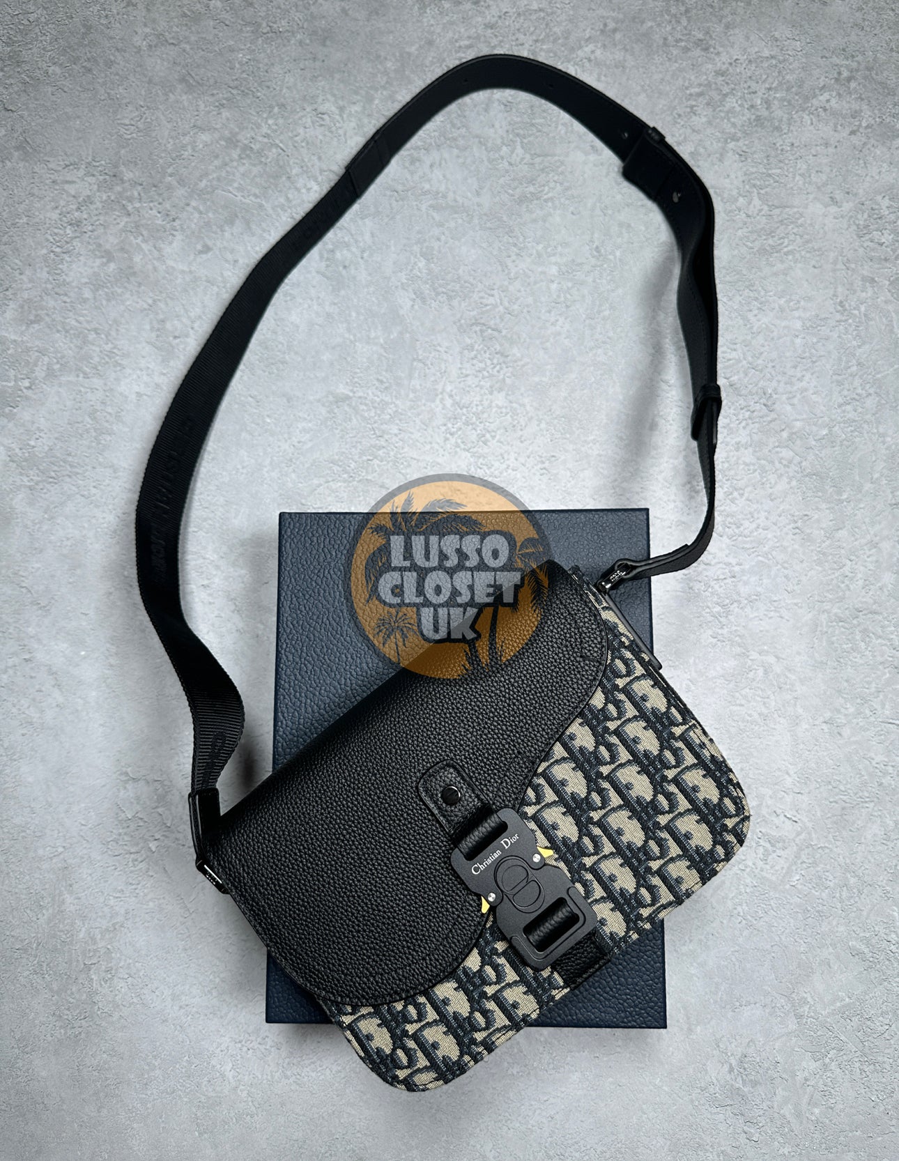 Dio - Beige Messenger