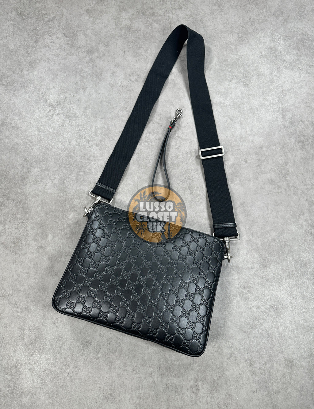 GG - Medium Emblem Bag