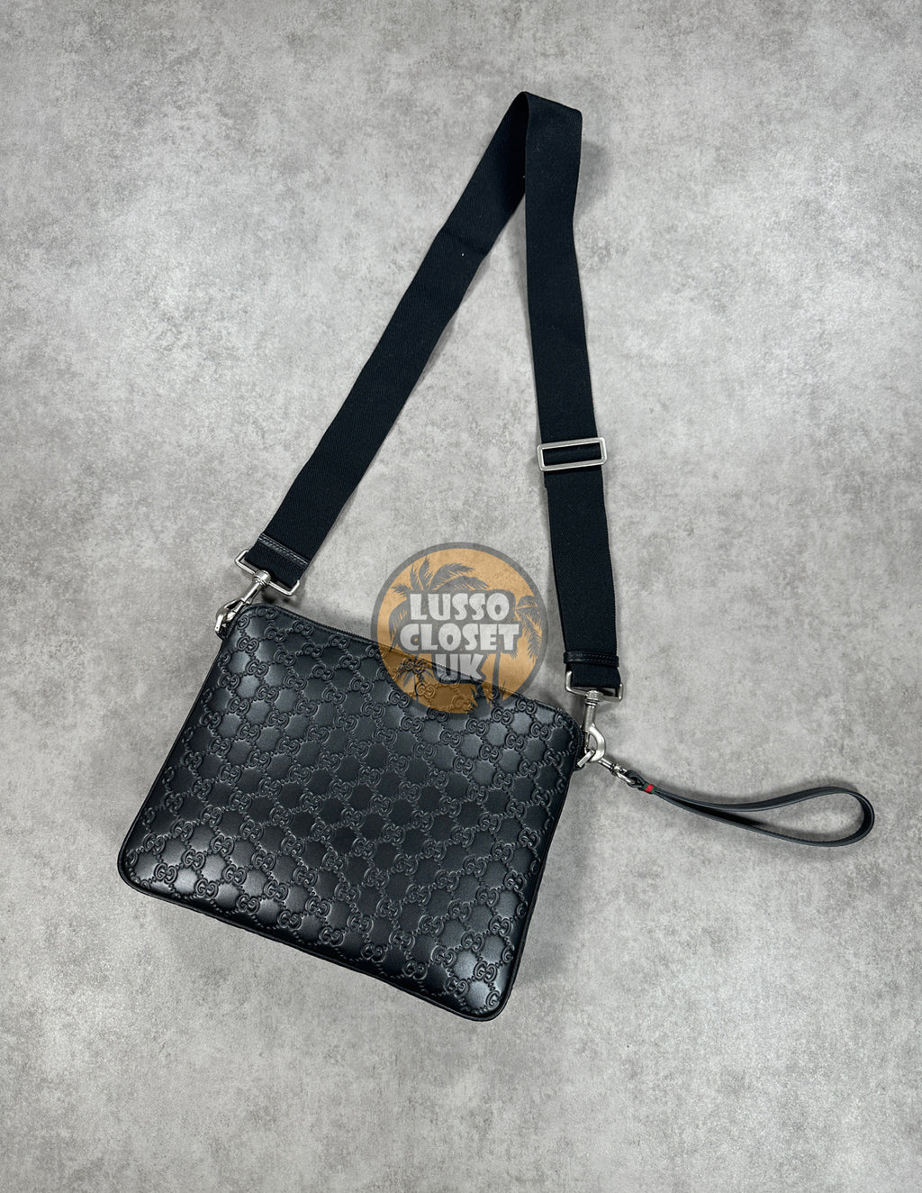 GG - Medium Emblem Bag