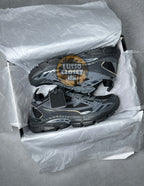 OW - Black Right Back Trainers