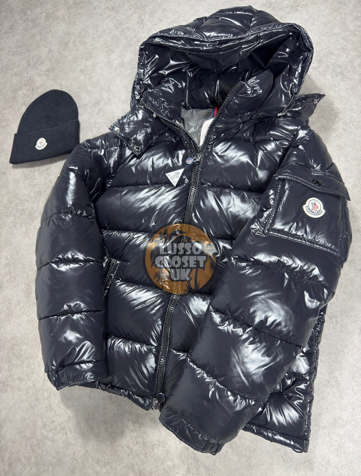 M - Black Maya