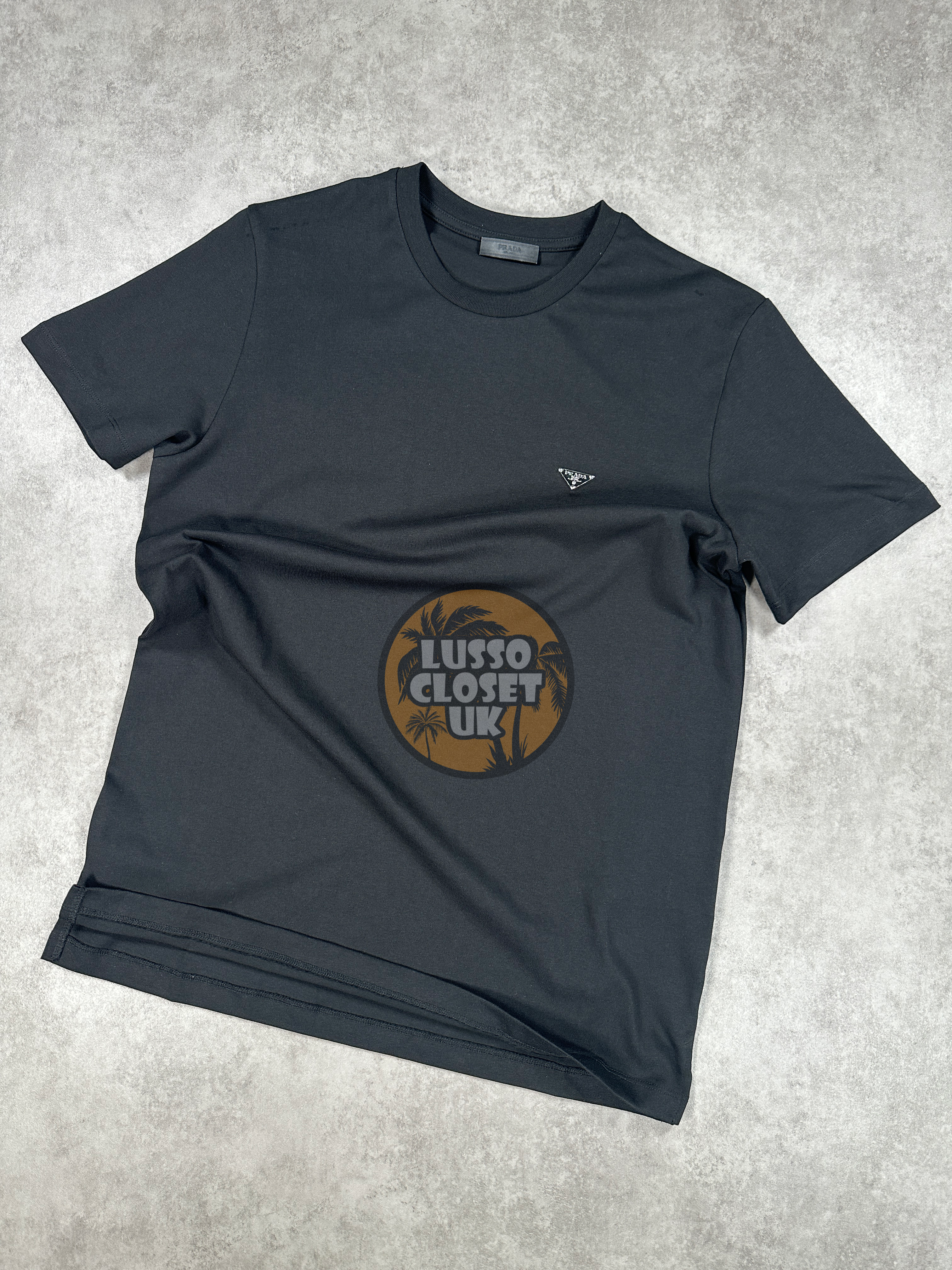 Pra - Triangle Steel Badge T Shirt