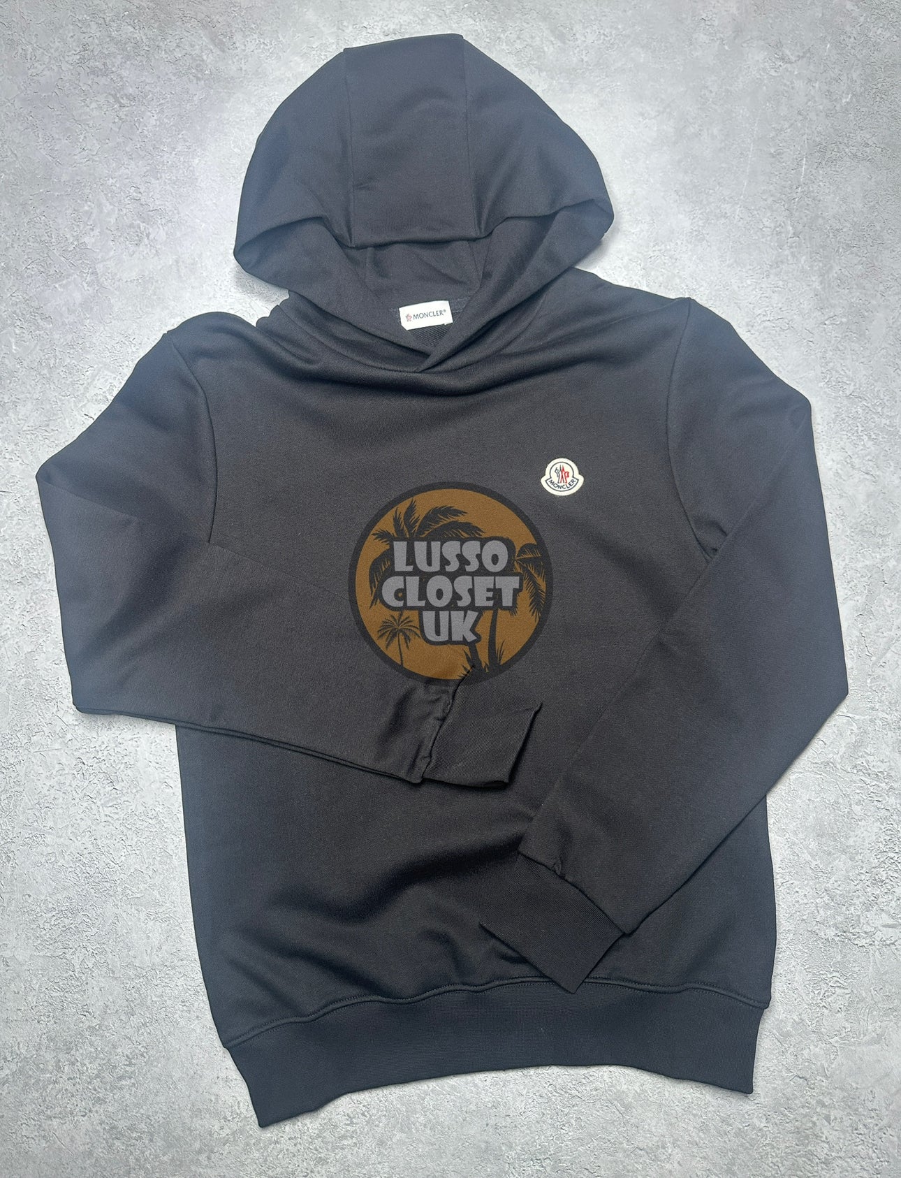 Mon - Black Single Badge Hoodie