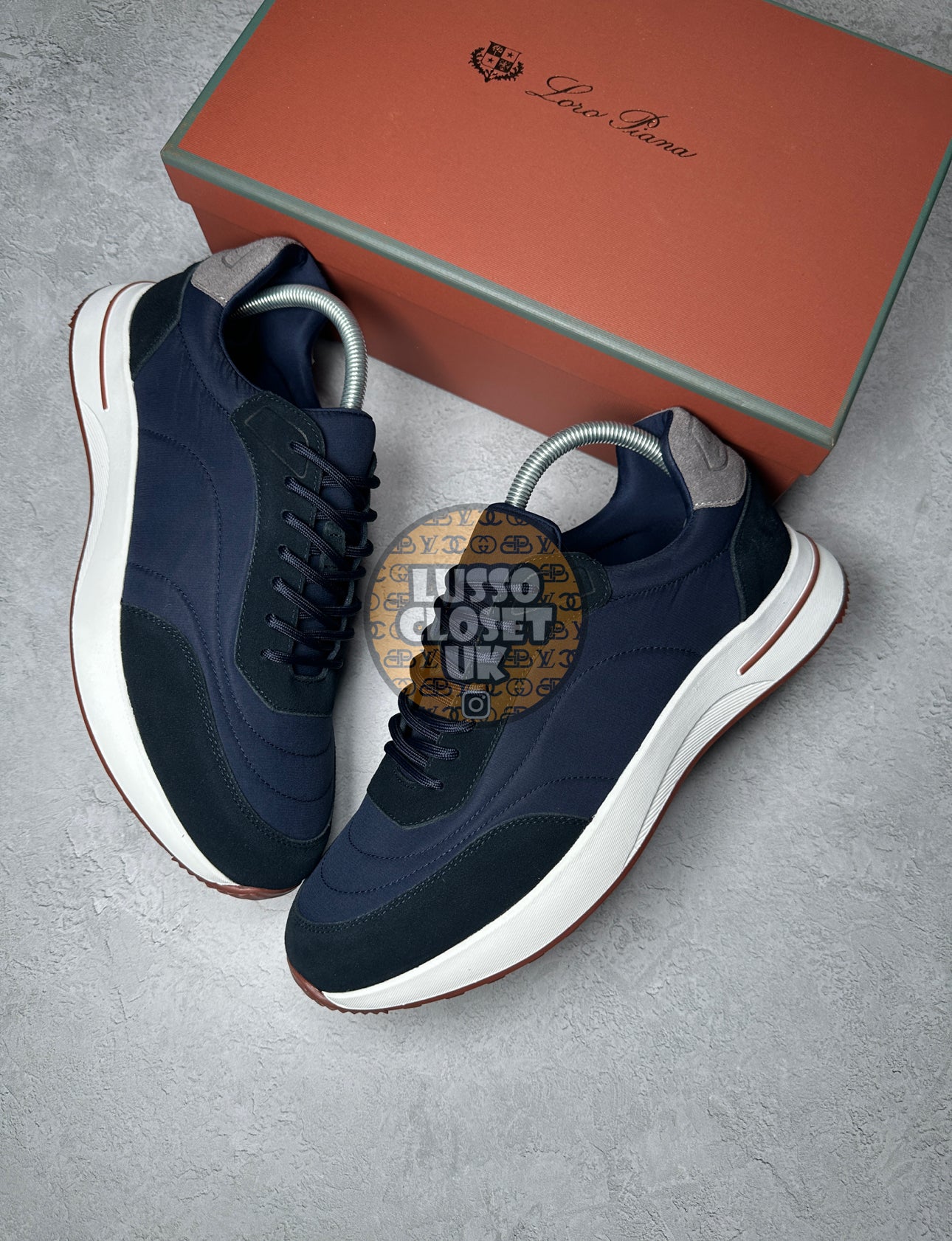 LP - Navy Trainers
