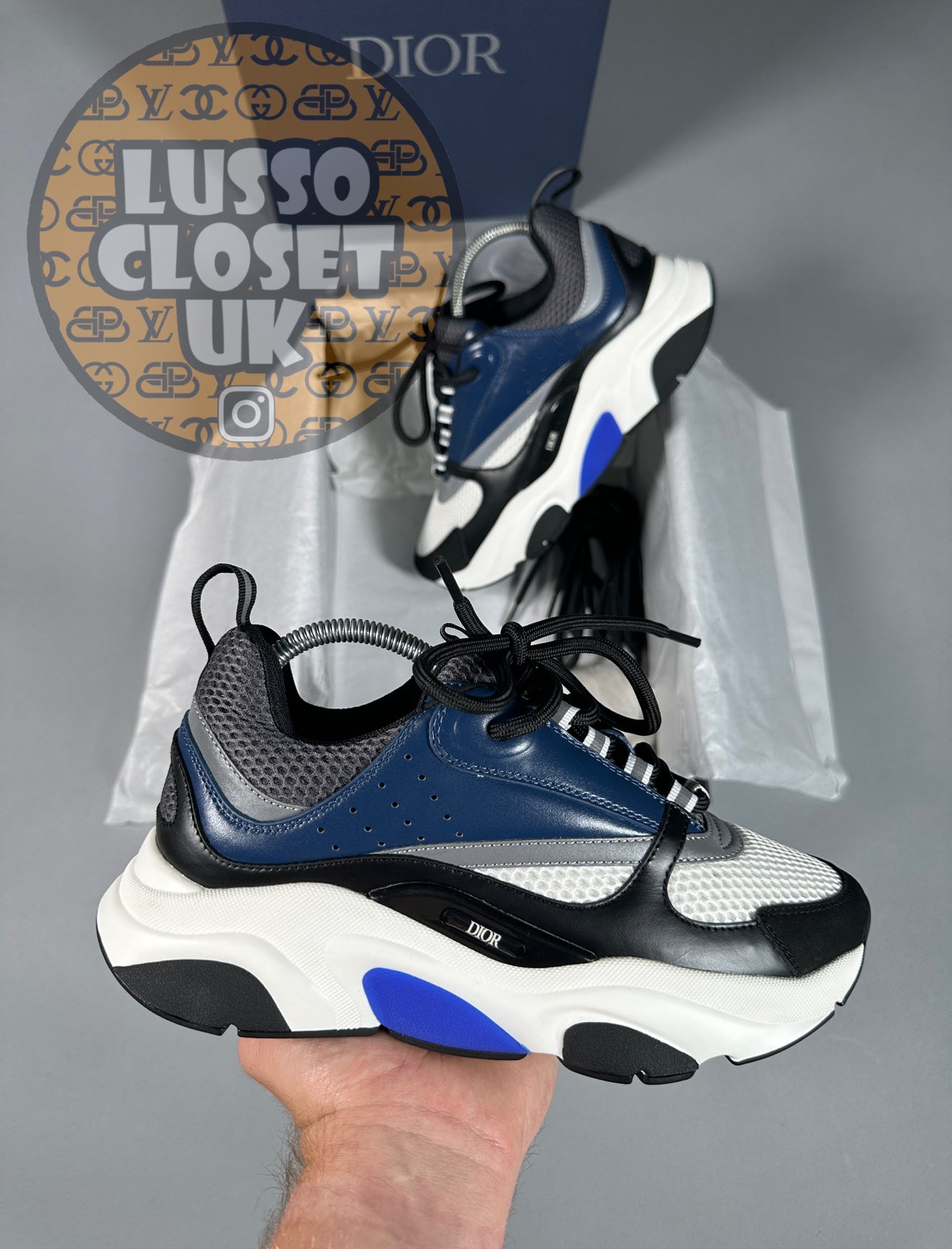 Dio - Navy/White B22