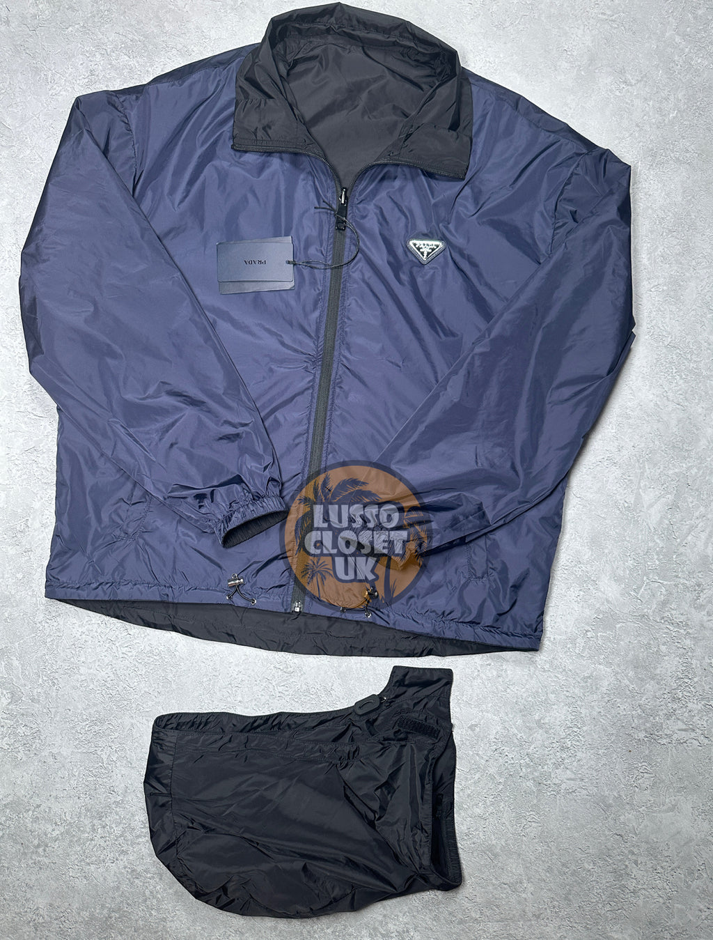 Pra - Reversible Windbreaker