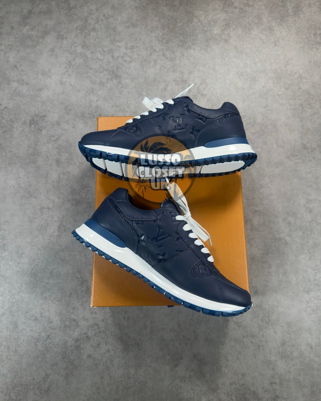 Lou - Navy White Emboss Trainers