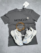 Mon - Grey Word Badge T Shirt