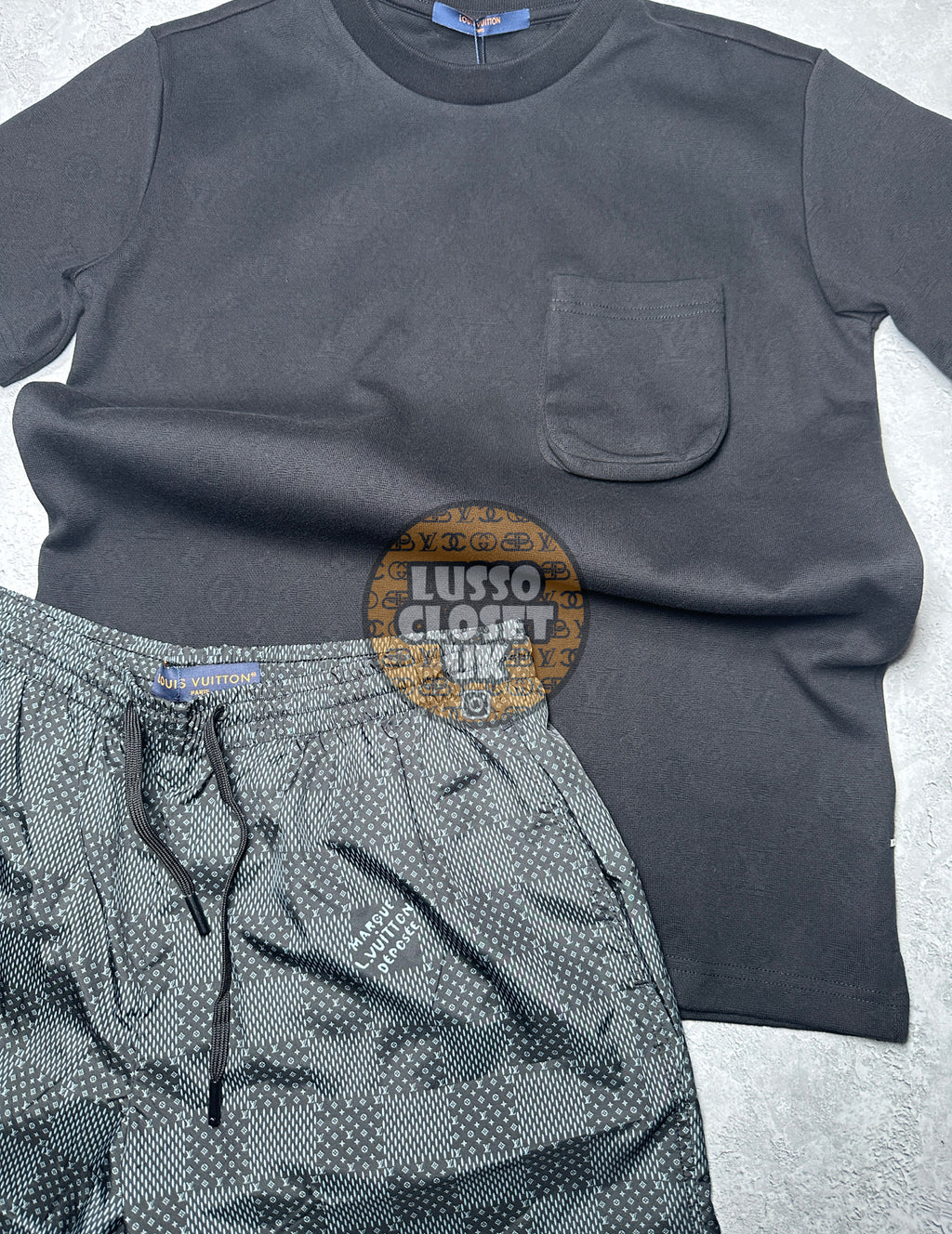 Lou - Black Pocket T Shirt