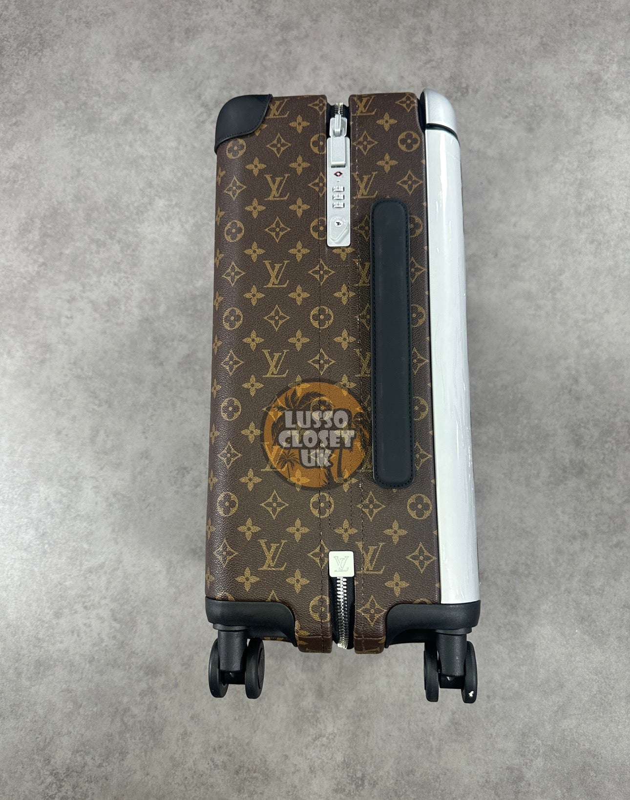 Lou - Brown Monogram Cabin Case
