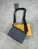 Lou - Wearable Wallet Bag