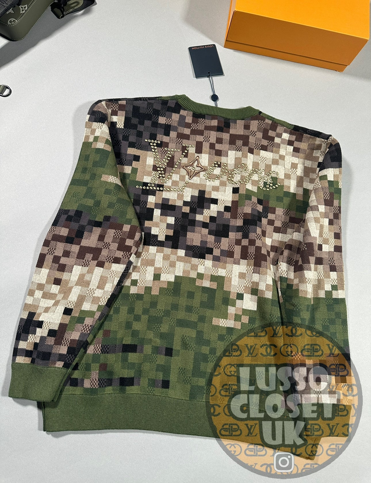 Lou - Damoflage Sweater