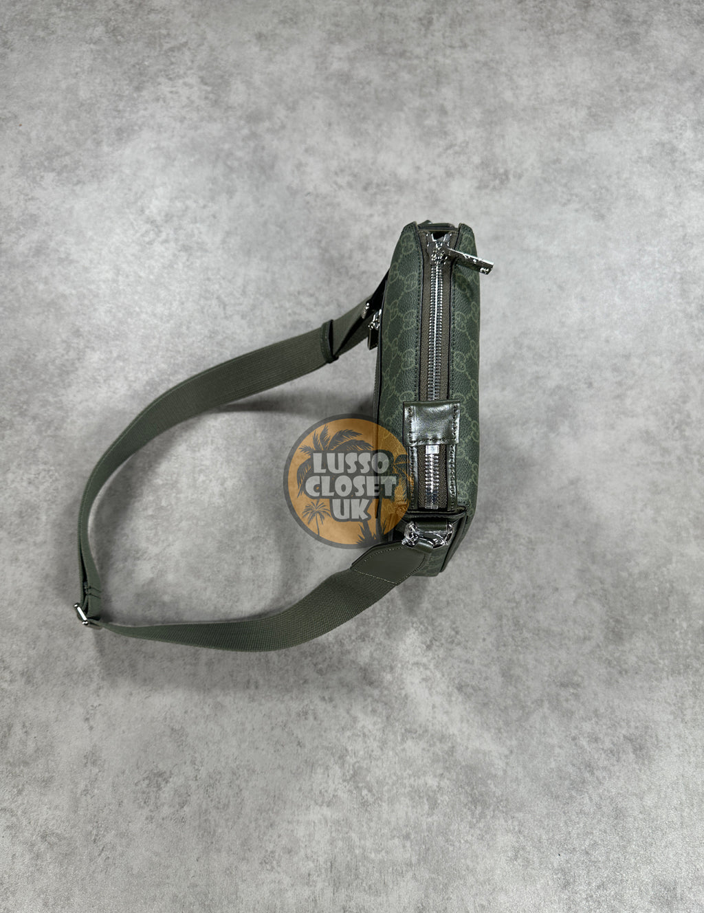 GG - Small Forest Green Messenger