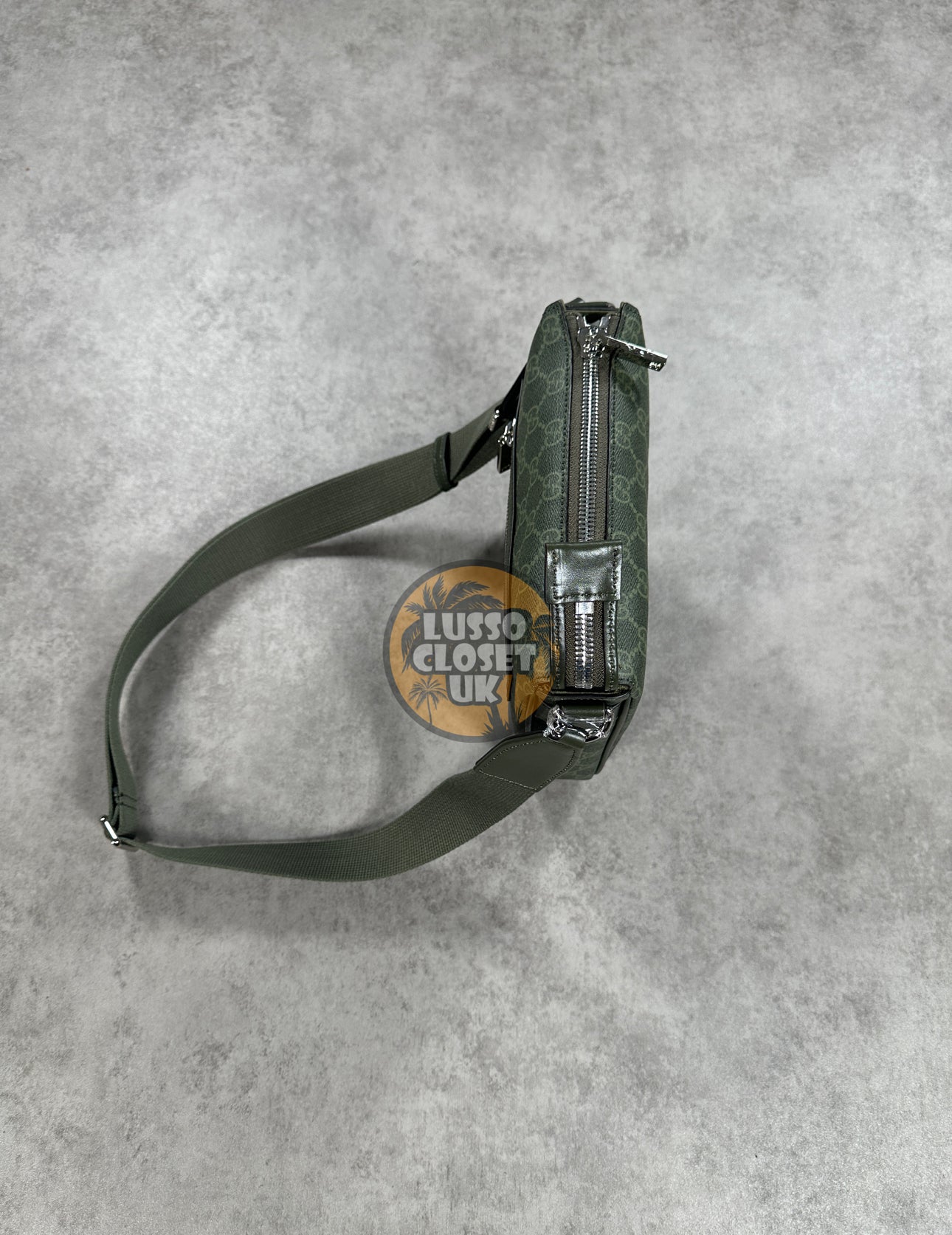 GG - Small Forest Green Messenger