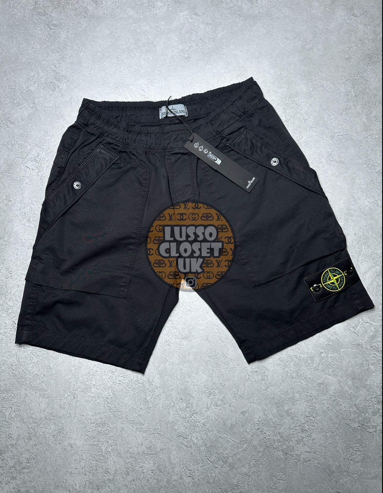 SI - Black Cargo Short