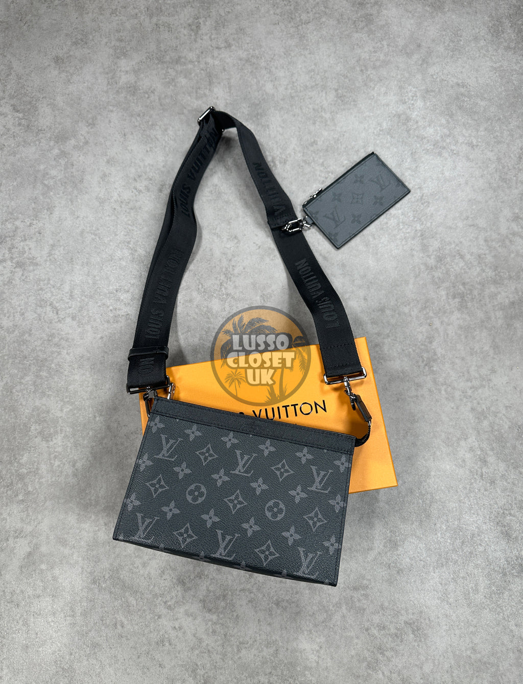 Lou - Wearable Wallet Bag