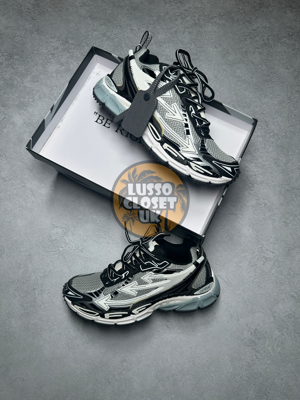 OW - Silver Right Back Trainers