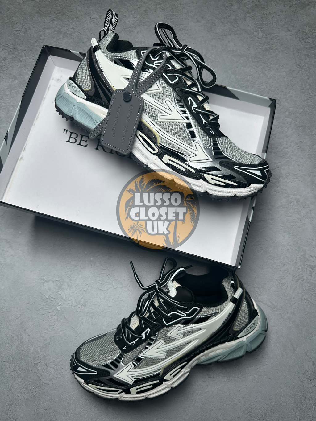 OW - Silver Right Back Trainers